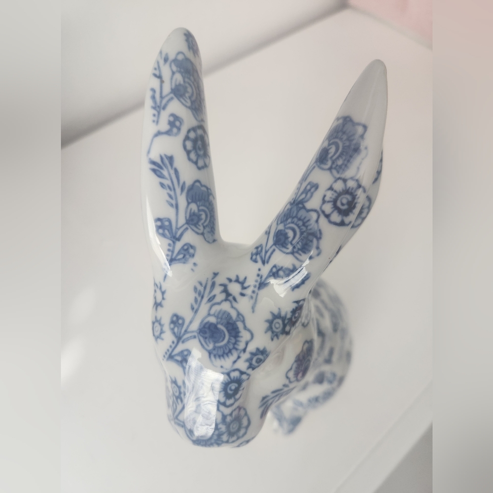 Begonia Market Chinoiserie Bunny Blue and White Floral Ceramic - Picture 8 of 11